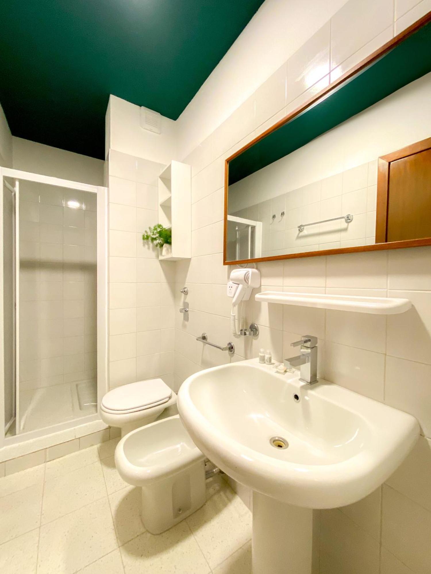 Rrrapido Hotel
