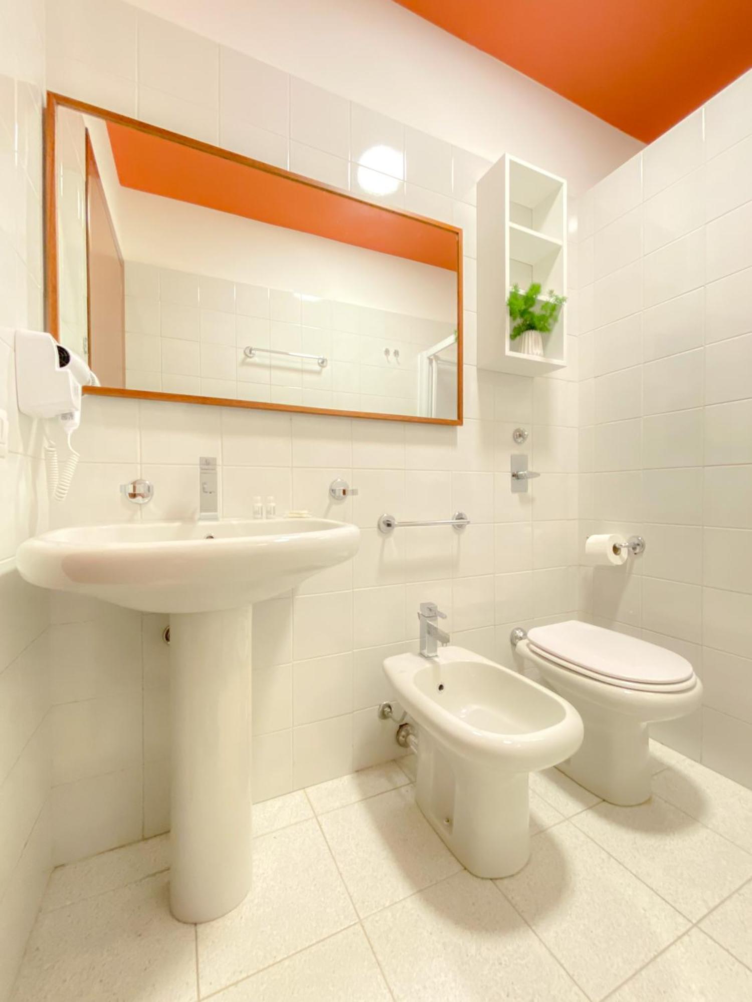 Hotel Rrrapido *